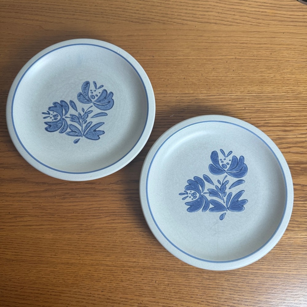 Pfaltzgraff Yorktowne Blue Pattern Dinner Plates‎ Set of 2